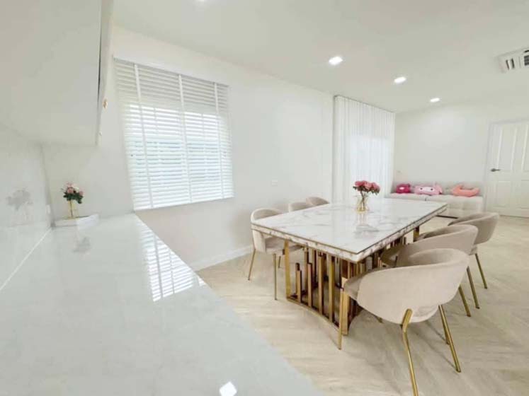 House with Shared Pool in Sukhumvit 